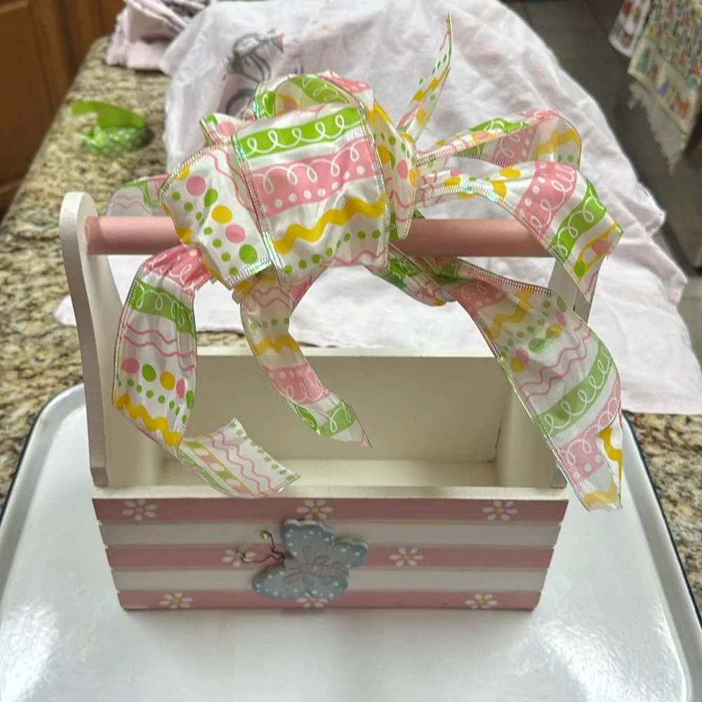 Basket Wooden Spring Easter Basket with Handle & Bow